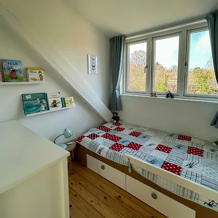 Summer House With 100 M² Terrace Near Gilleleje Vejby